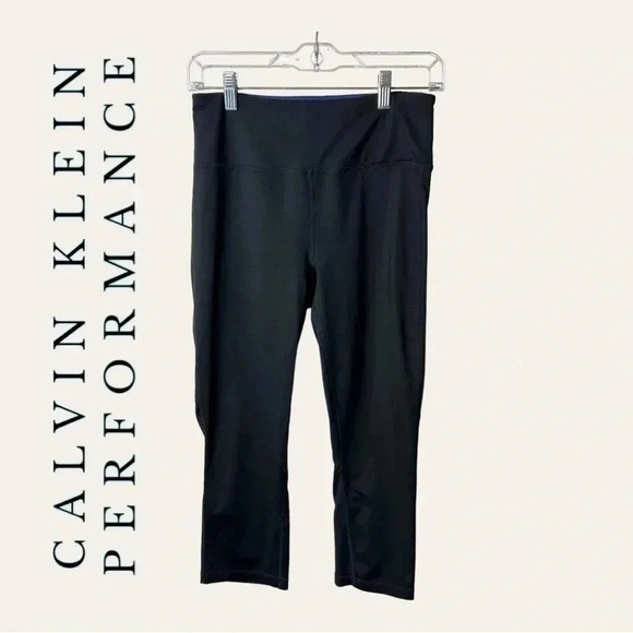 0762. CALVIN KLEIN PERFORMANCE CAPRIS LEGGINGS‎ BLACK IN COLOR SIZE MEDIUM - Picture 1 of 9